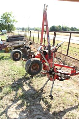 HAY MASTER HAY TEDDER 4'X6'X4'