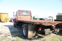 1998 International 4700 Truck, RUNS, DROVE IN, TITLE IN HAND, SHOWING 140616 M, VIN #: 1HTSCAAN2WH58
