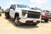 2021 GMC 3500 HD, 4X4, RUNS/ DRIVES, TITLE DELAY, VERY CLEAN, KNAPHIDE FLATBEDW/FUEL TANK, CAB&