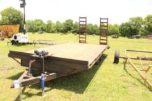 20' CAR HAIULER W/RAMPS & WENCH ON FRONT(16'FLAT W 4' DOVE & 6.5' RAMPS)