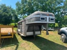 24FT HORSE TRAILER W/ TACK STORAGESN: 00000000000004435