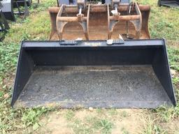 New/Unused Tomahawk 66" G.P. Bucket
