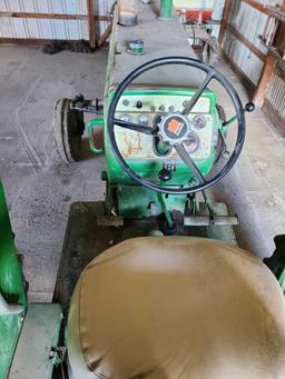 OLIVER 1650 GAS TRACTOR