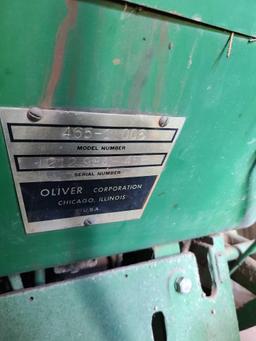 OLIVER 1650 GAS TRACTOR
