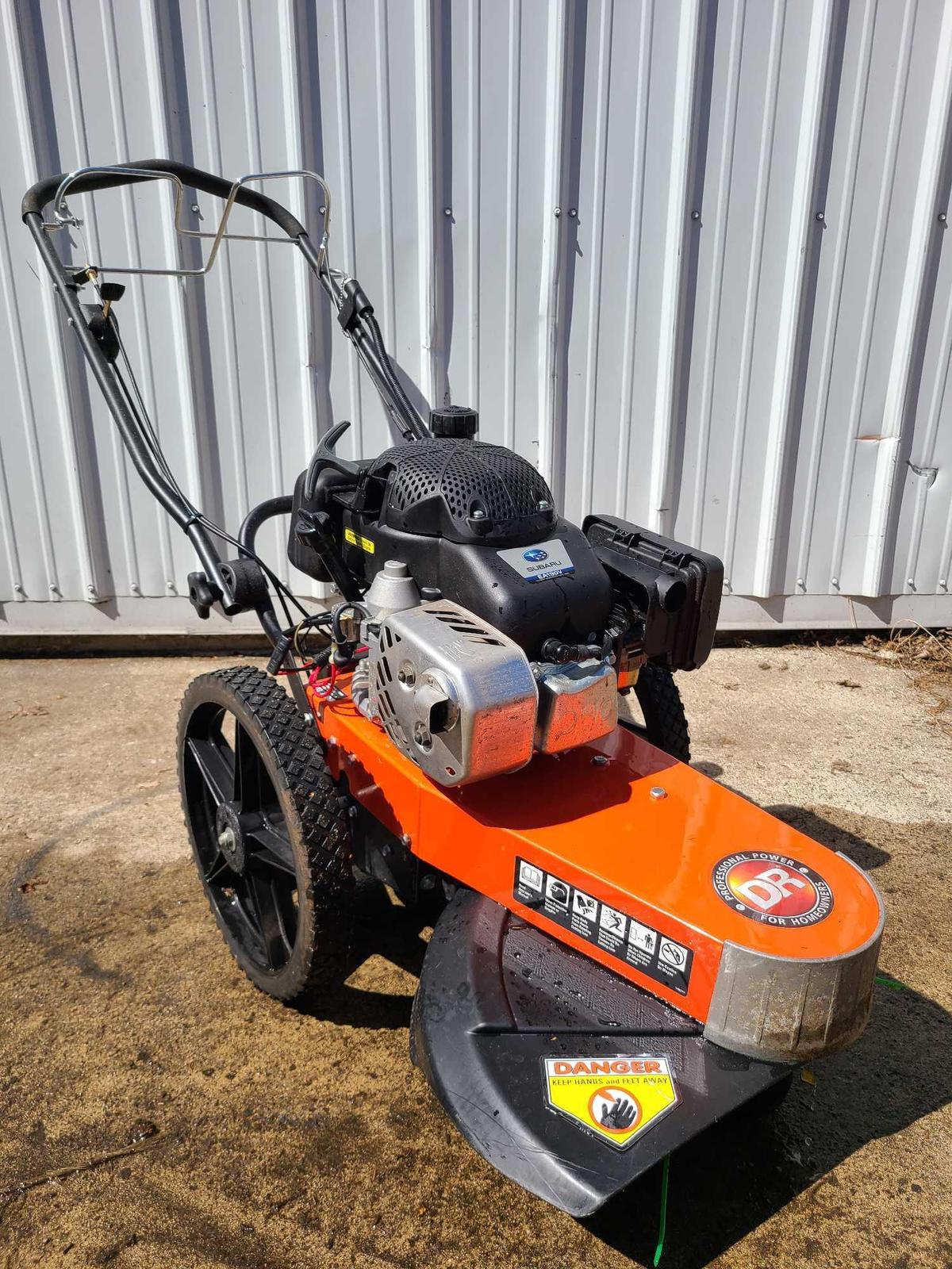 DR "Professional Power For Homeowners" Weedeater