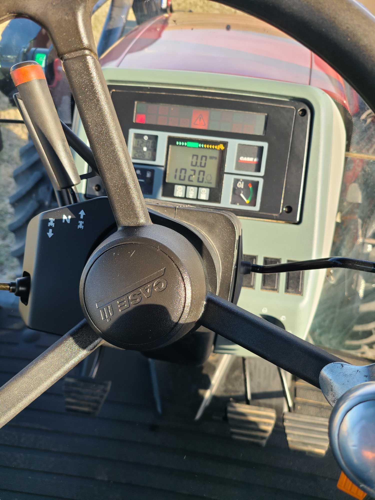 Case IH MX135 MFWD Tractor w/ Westendorf 550 Freedom Mount Loader