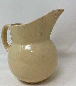 Overland Hatchery Postville, Iowa Watt pottery pitcher