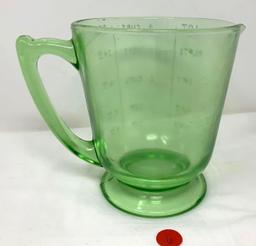 Vintage green depression 1 qt. measuring glass