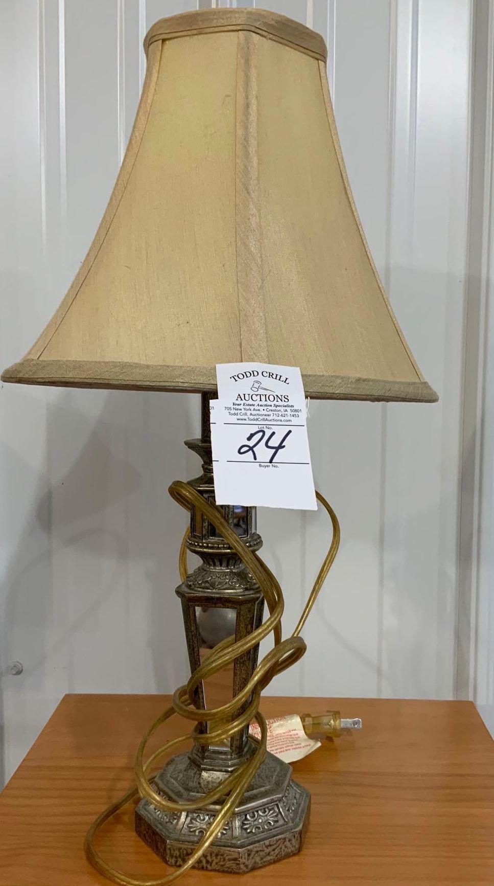 Table lamp