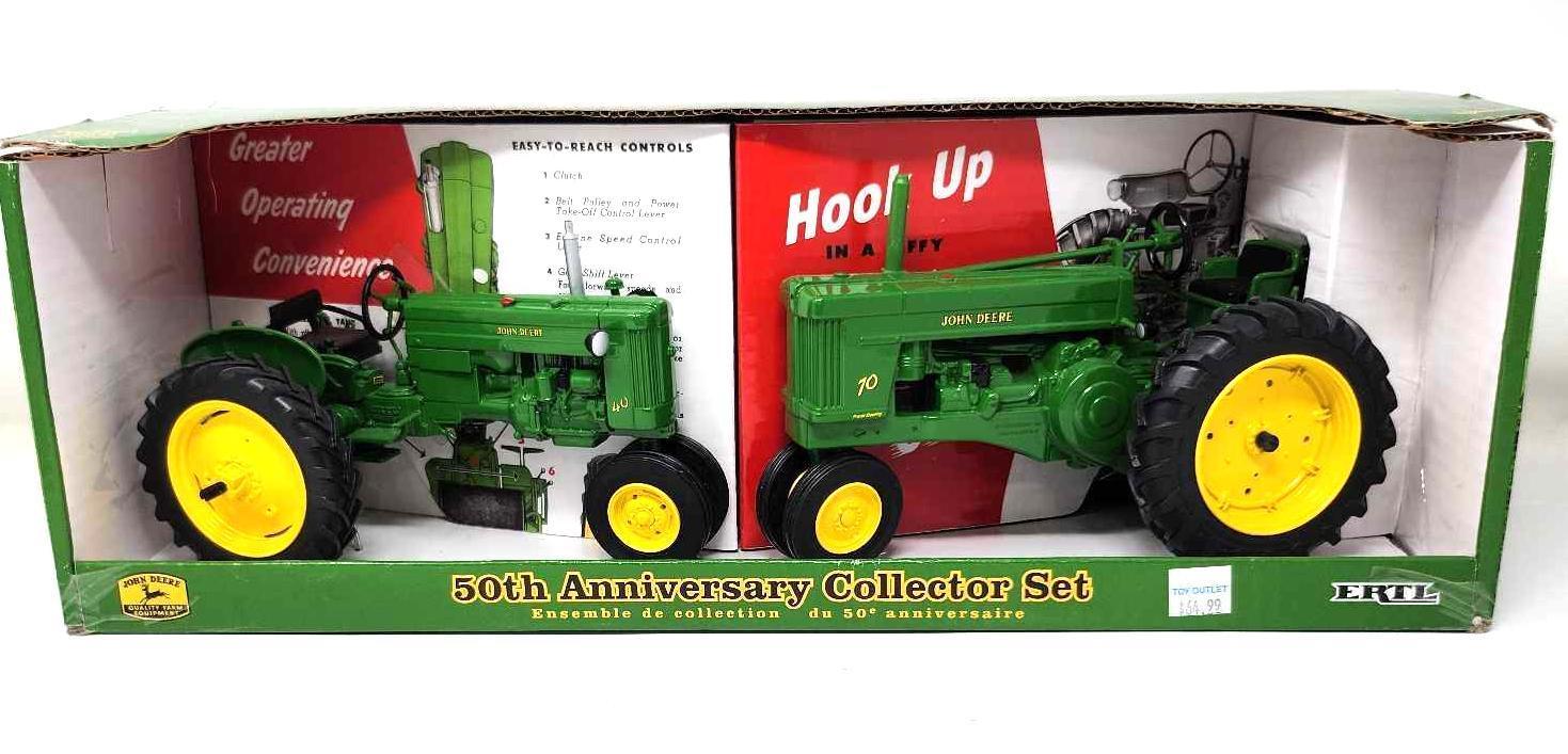 ERTL JOHN DEERE 40 AND 70 SERIES SET NIB