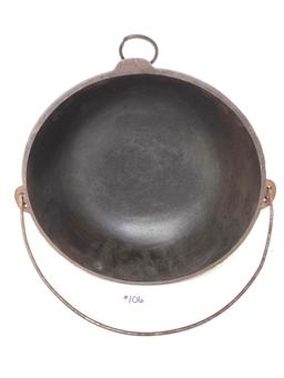 No. 4 Wagner "Sidney" Scotch Bowl