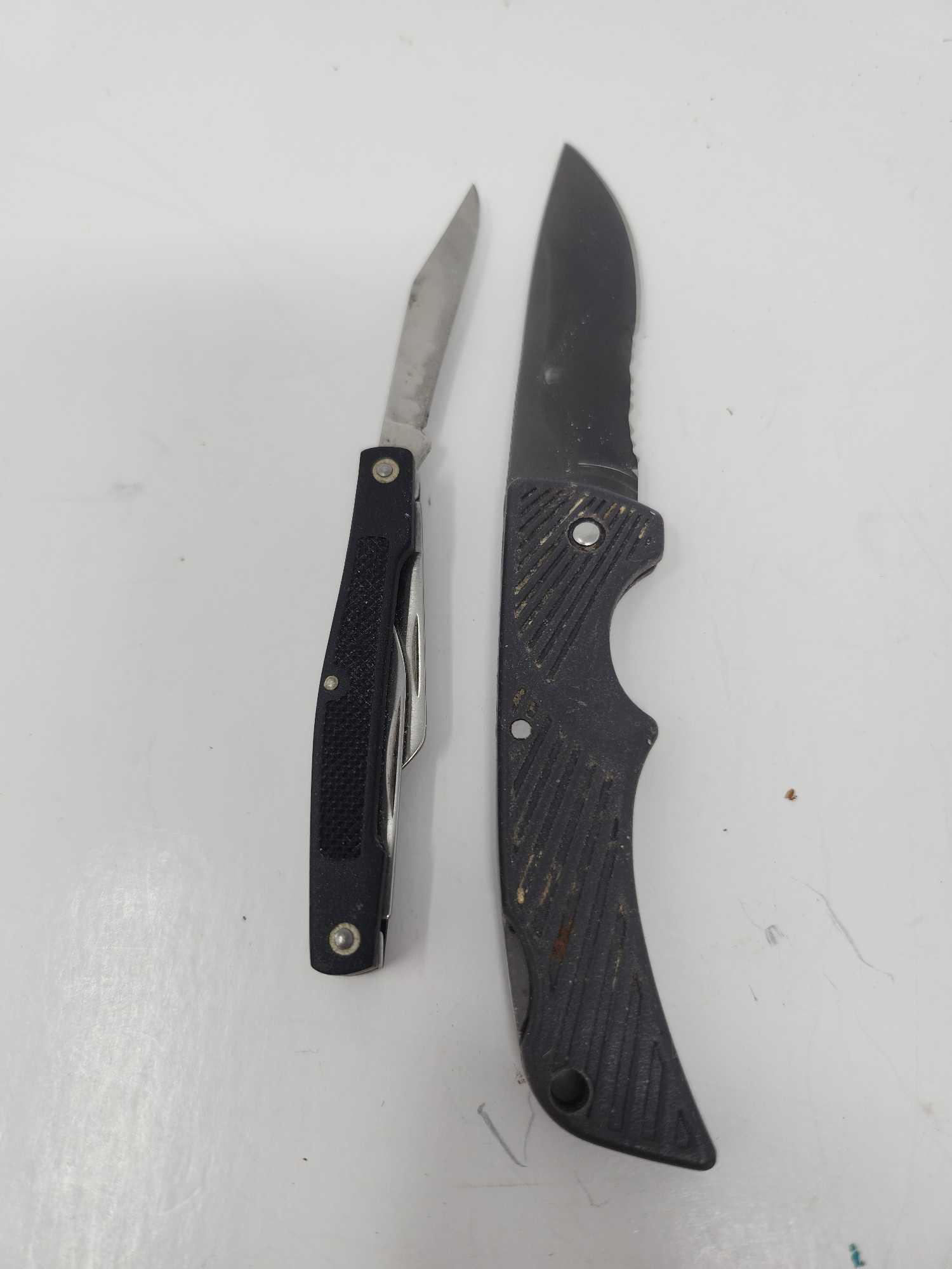 4 Pocket Knives