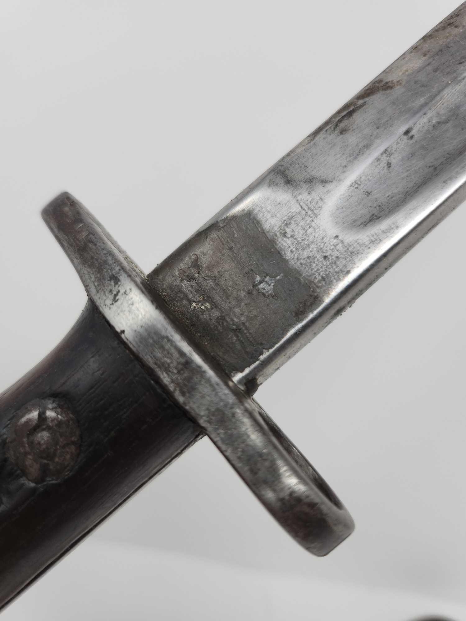 WWl-WWll British Bayonet W/Scabbard