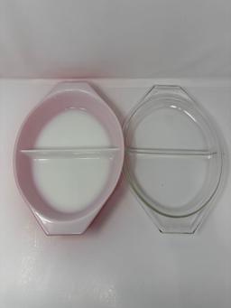 Pyrex Red 1.5 qt Divided Dish w/ Lid