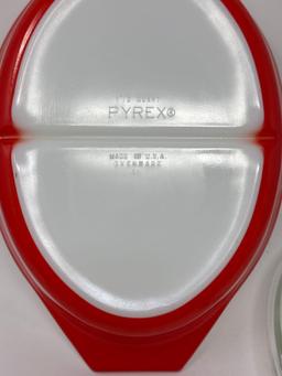 Pyrex Red 1.5 qt Divided Dish w/ Lid
