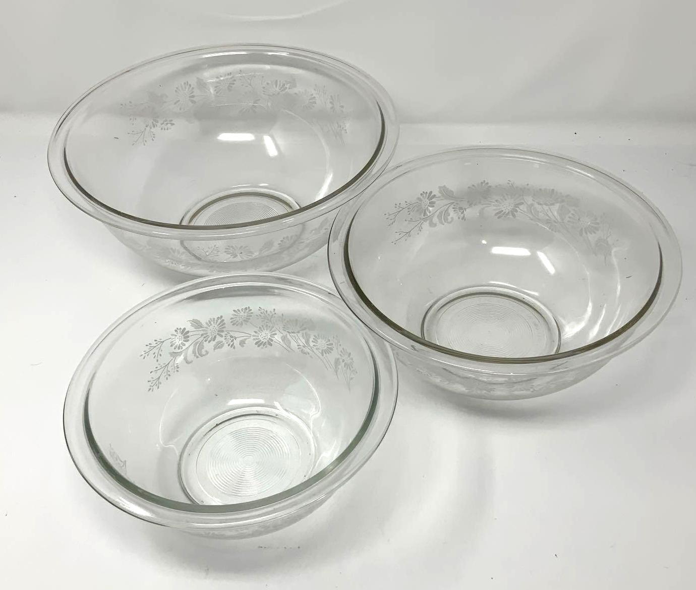 Pyrex Colonial Mist Clear Glass Mixing Bowls
