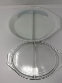 Pyrex Barbed Wire 063 Divided Serving Dish w/ Lid