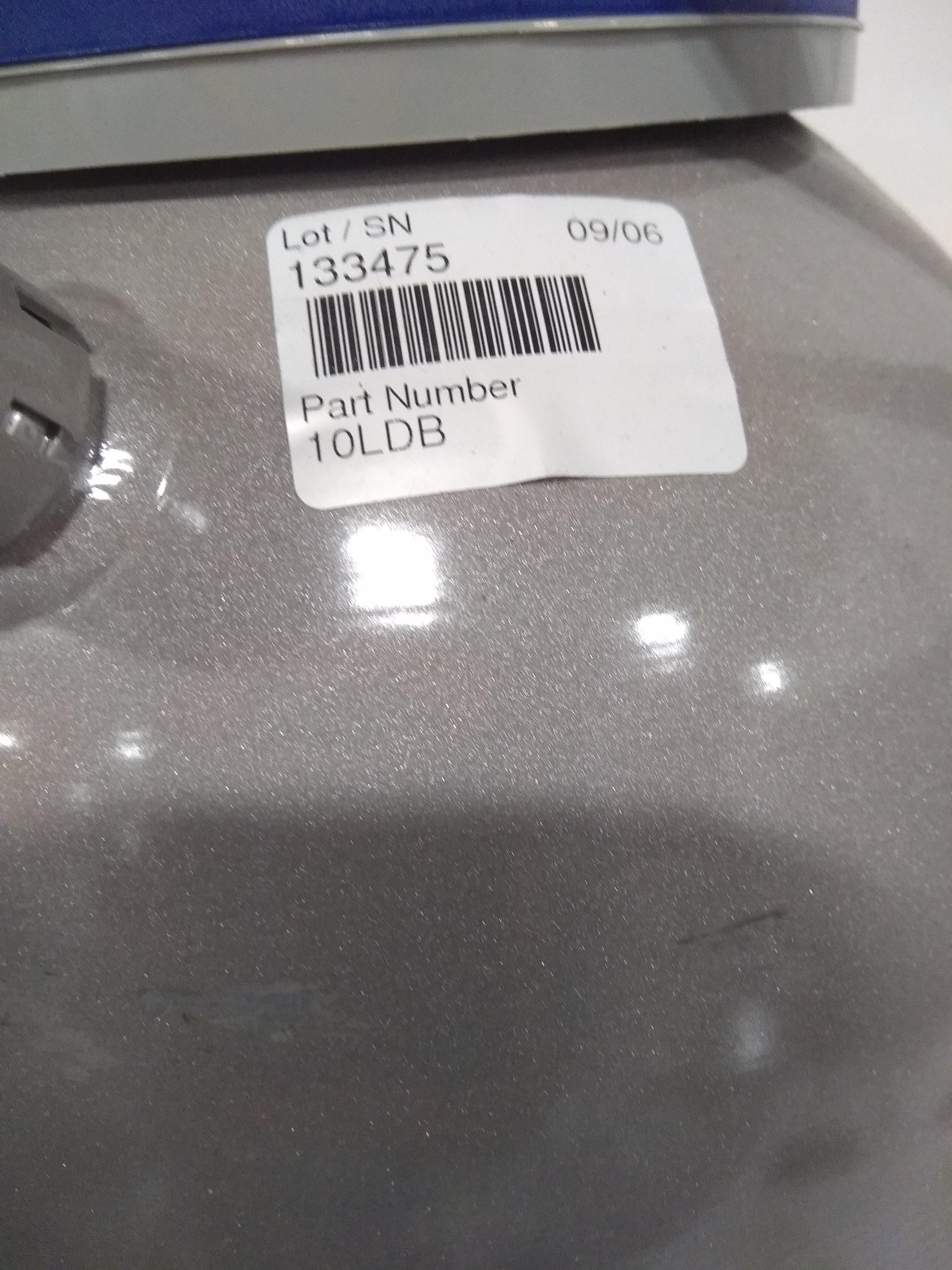 Taylor Wharton 10 LD 10 Liters Liquid Nitrogen Container - 56493