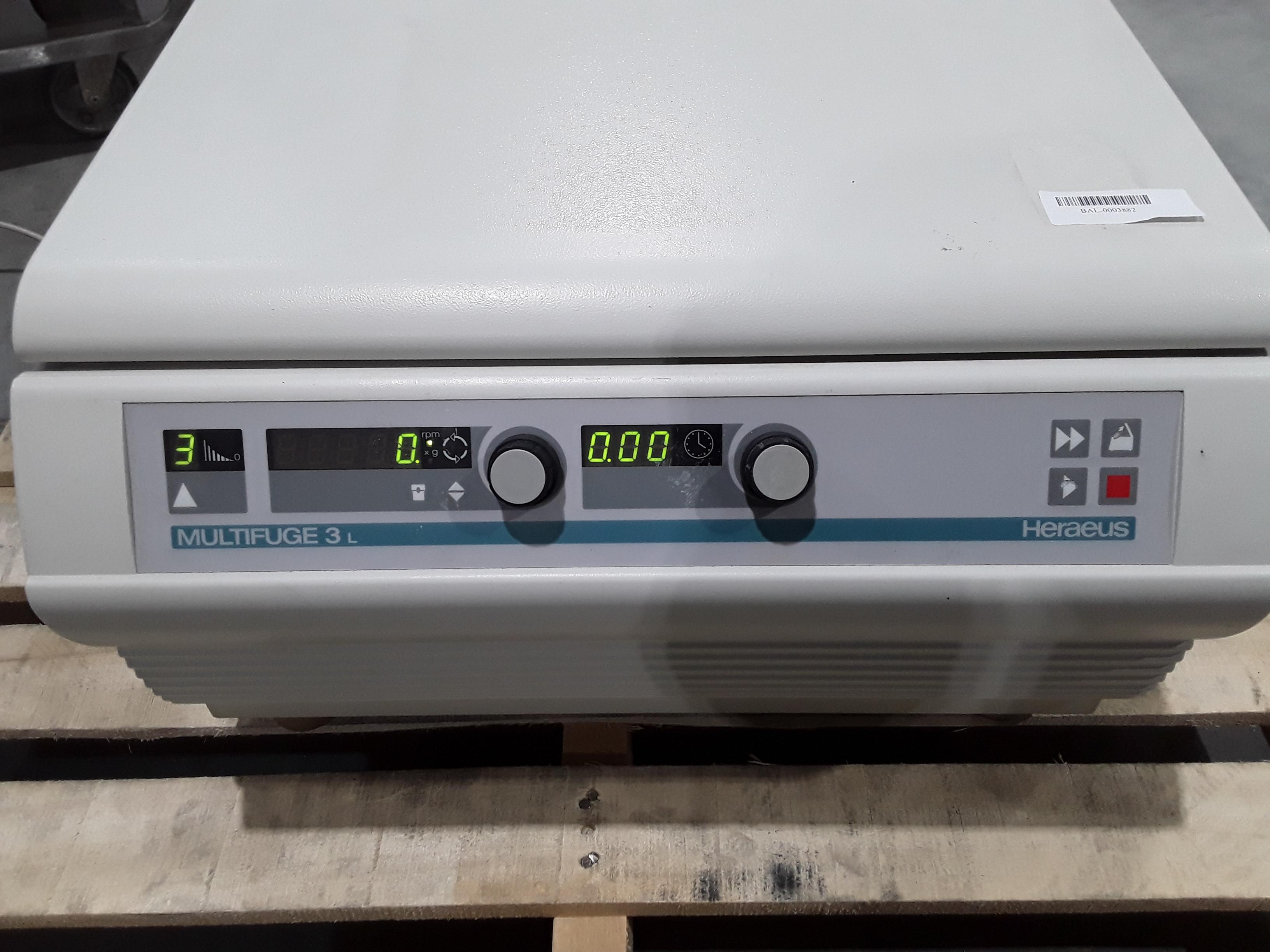 Thermo Scientific Multifuge 3 L Centrifuge - 007132