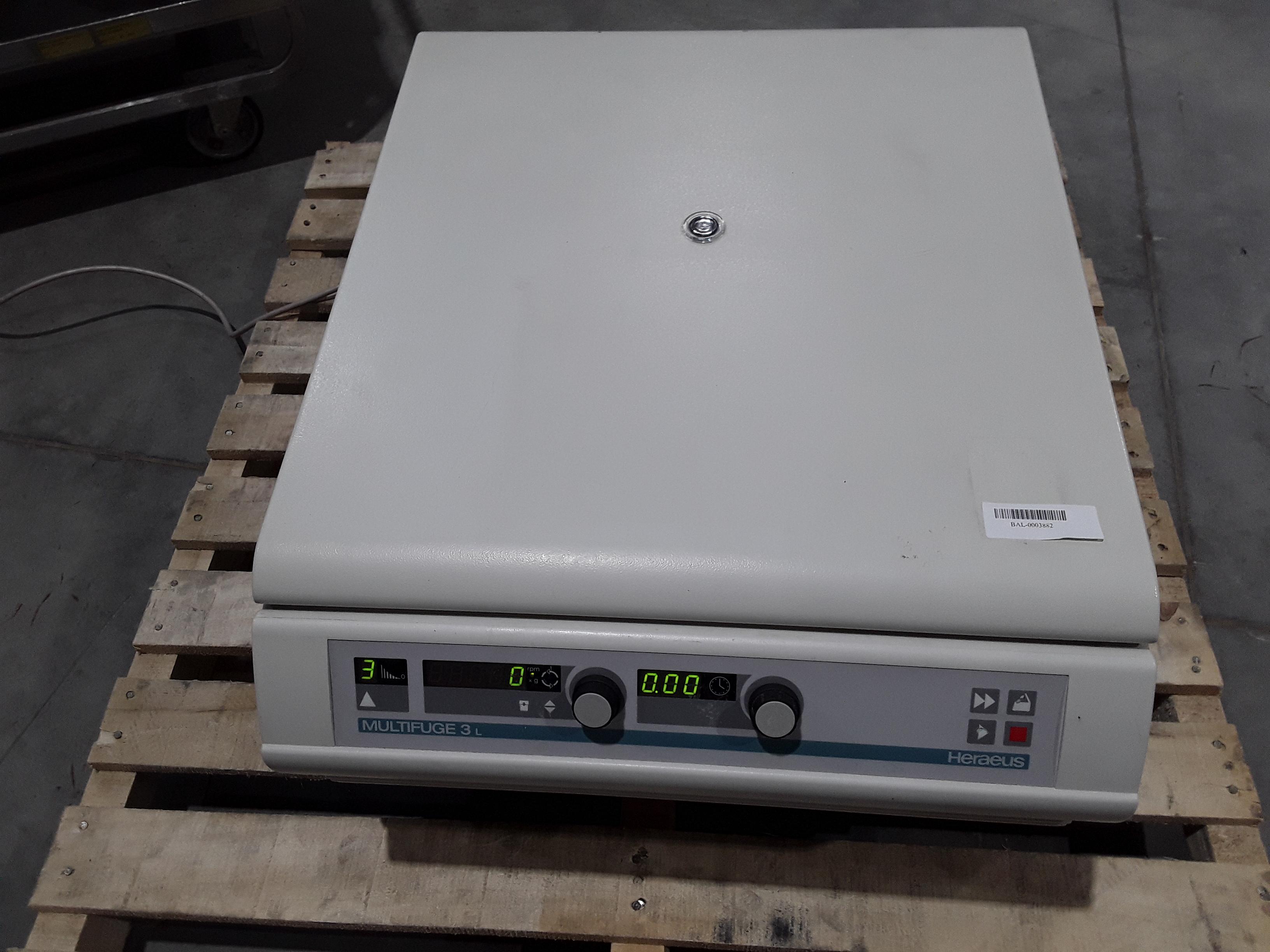 Thermo Scientific Multifuge 3 L Centrifuge - 007132