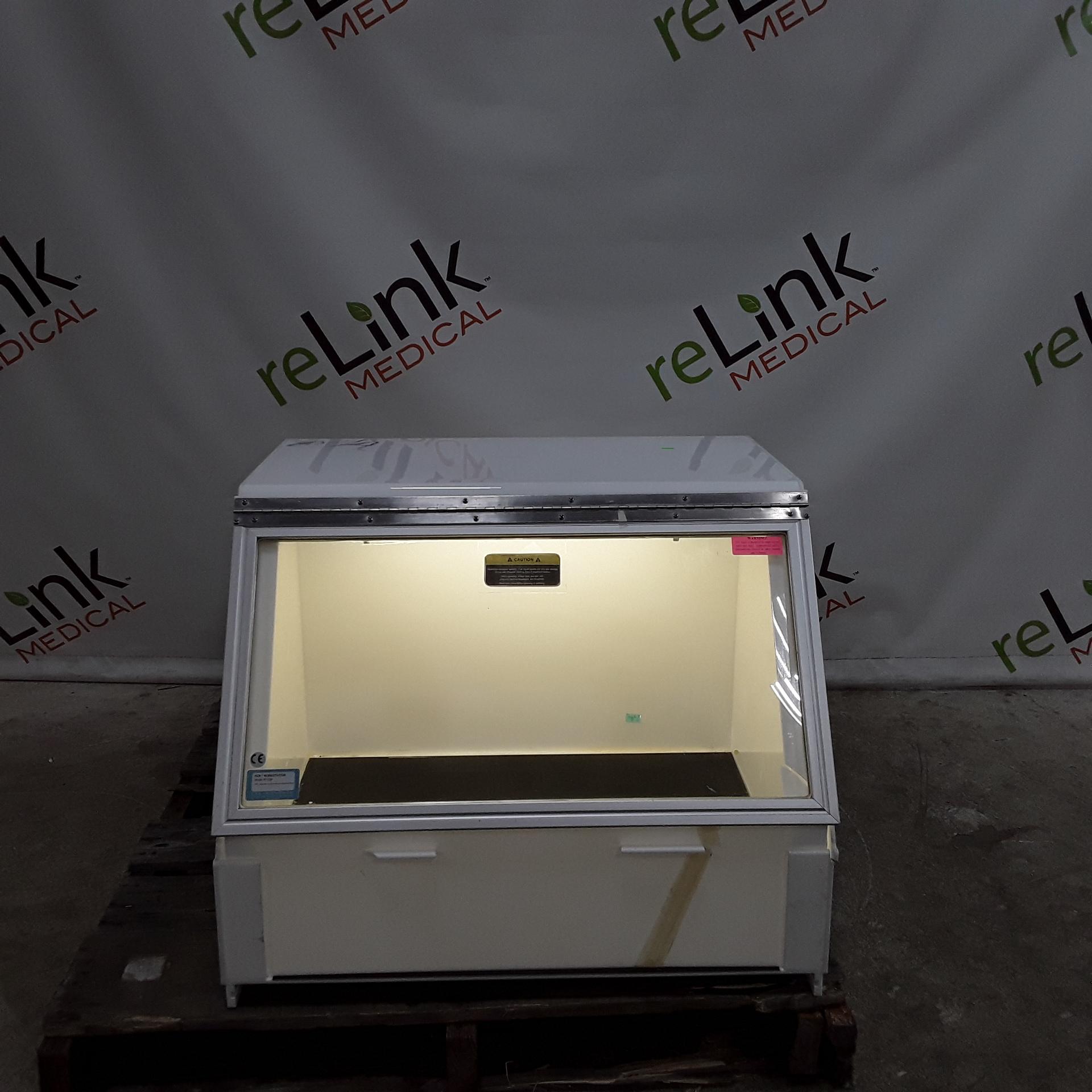 CBS Scientific Model P-030 PCR Workstation - 008826