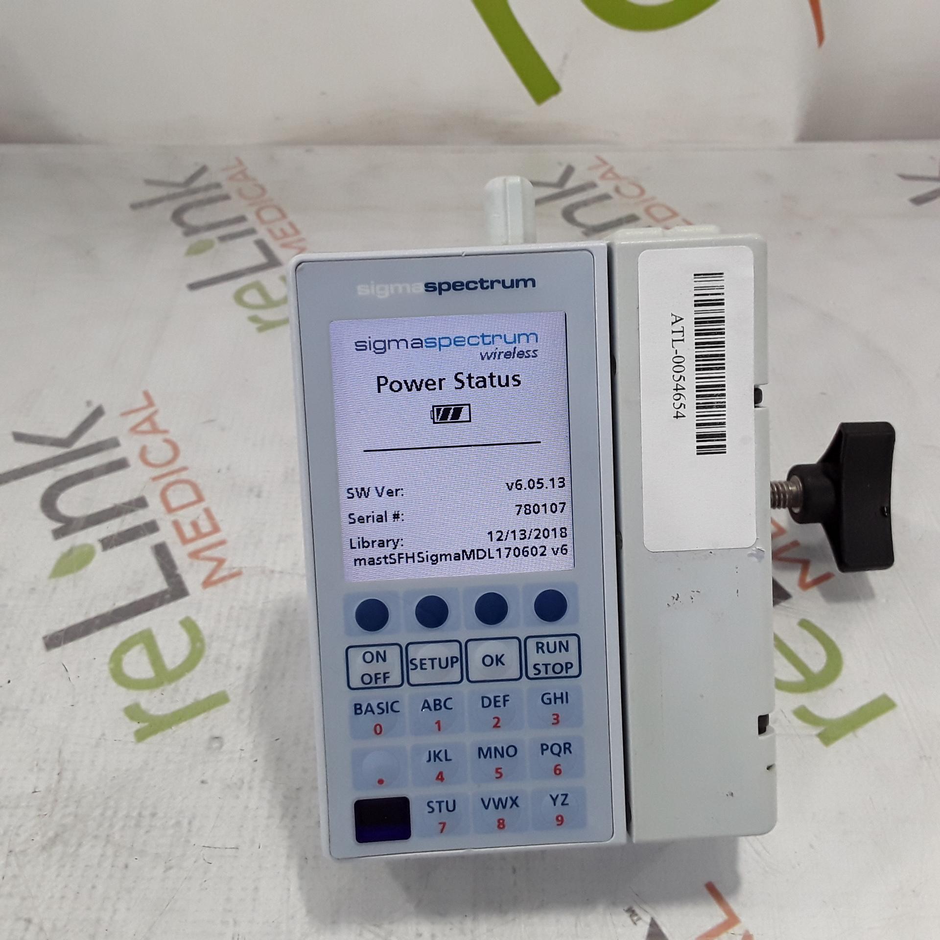 Baxter Sigma Spectrum 6.05.13 with B/G Battery Infusion Pump - 335888