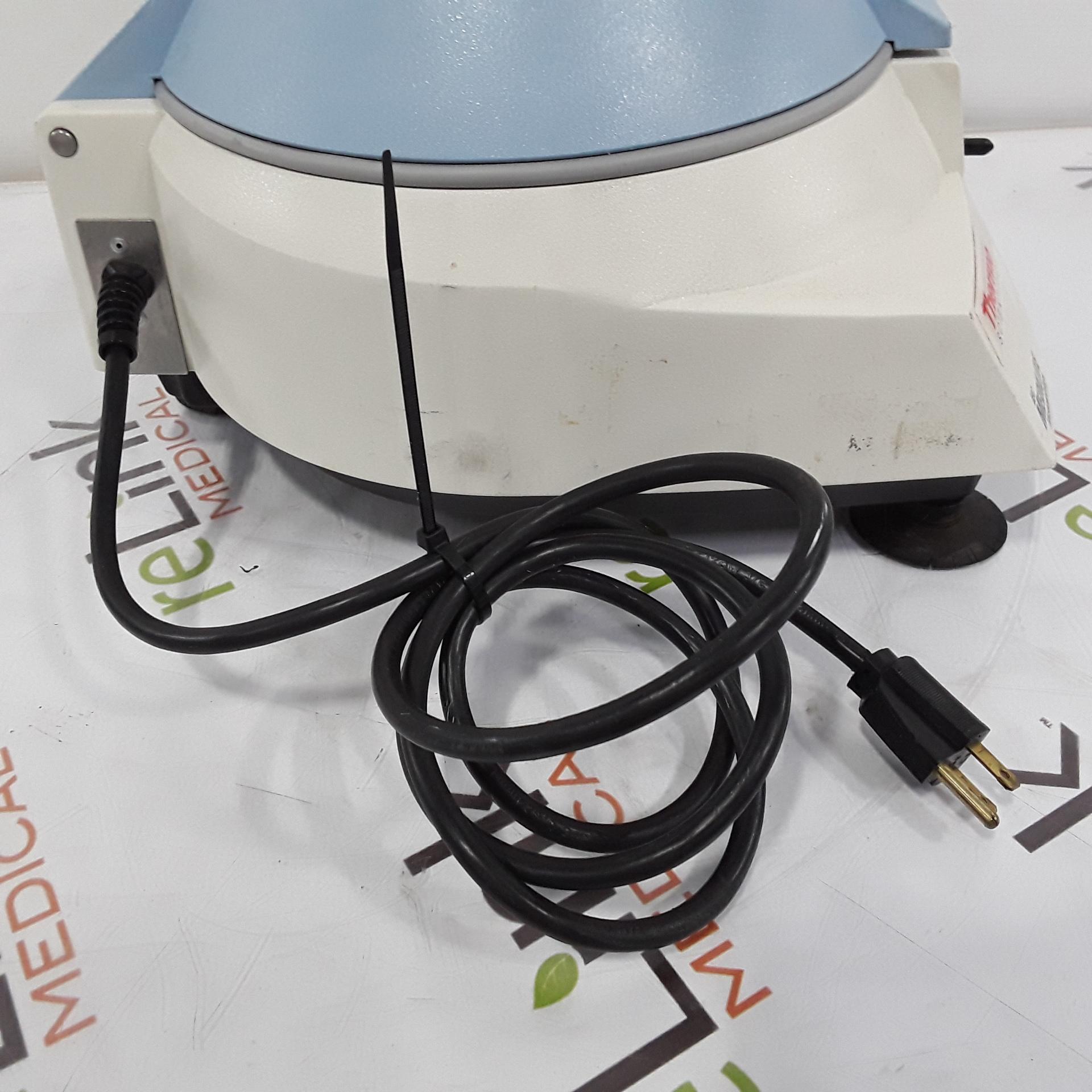 Thermo Scientific IEC MEDILITE 6 PL 004480F Microcentrifuge - 294365