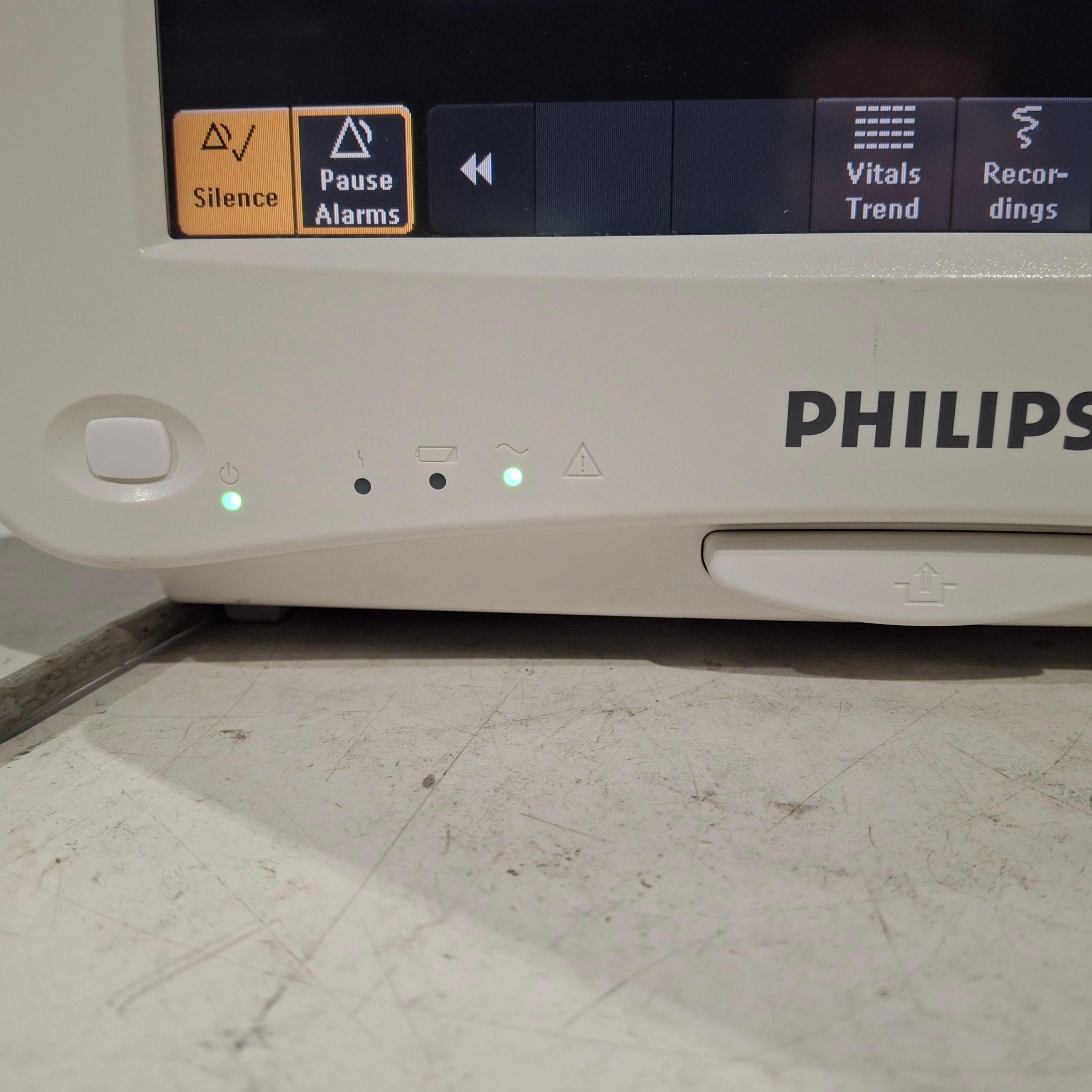 Philips IntelliVue MP50 Patient Monitor - 451758