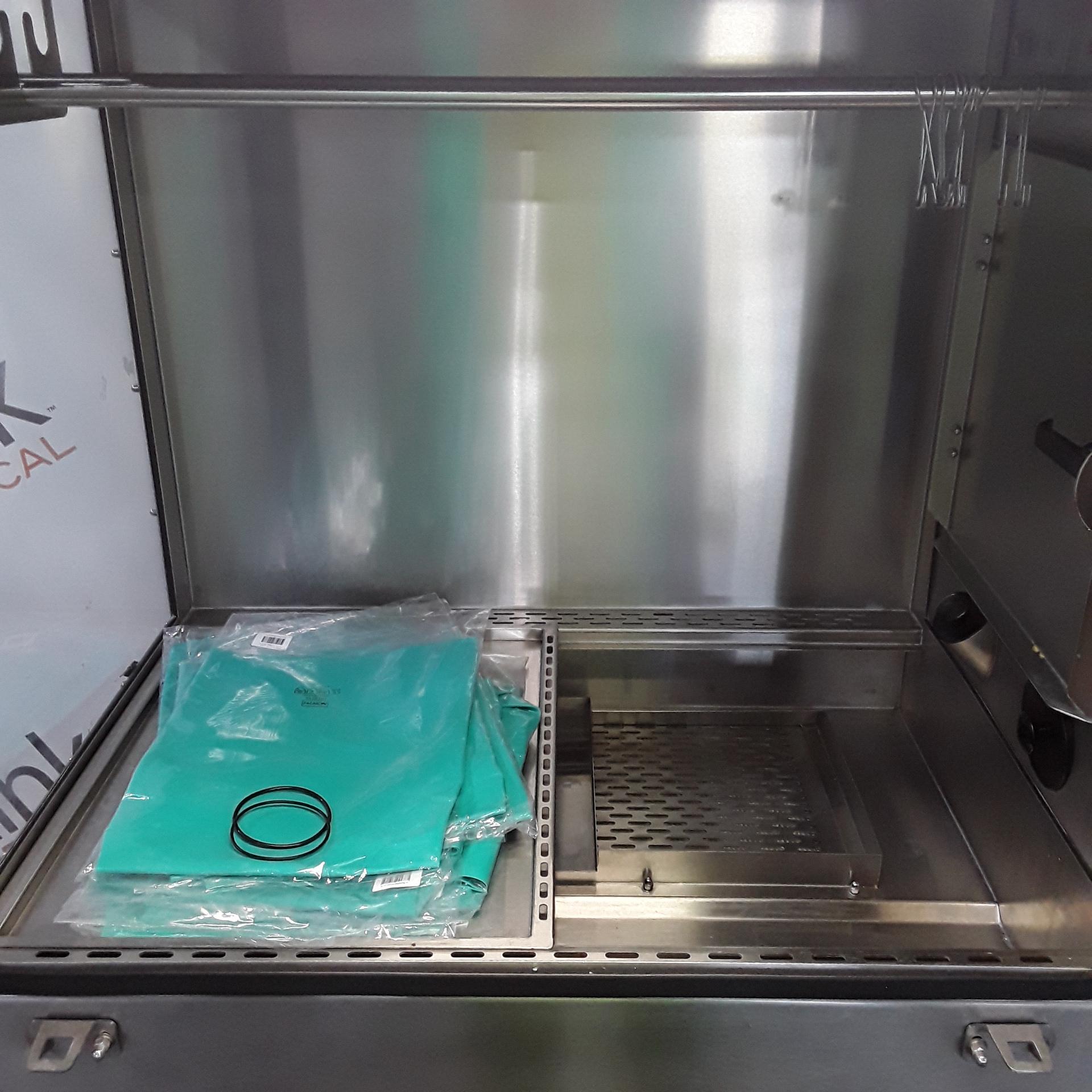 Germfree LFGI-3USP Glovebox - 444401