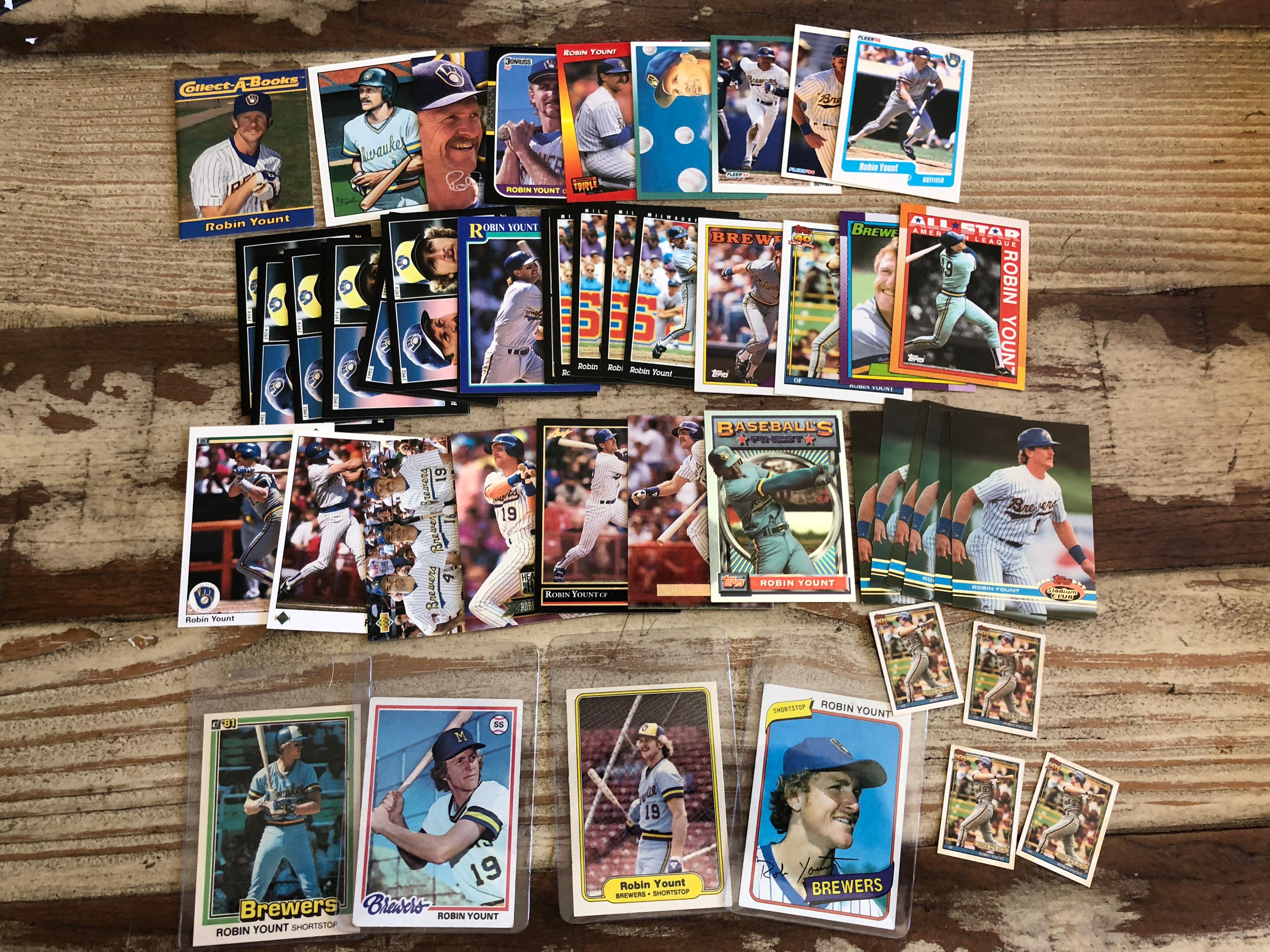 Robin Yount 55 Card Lot