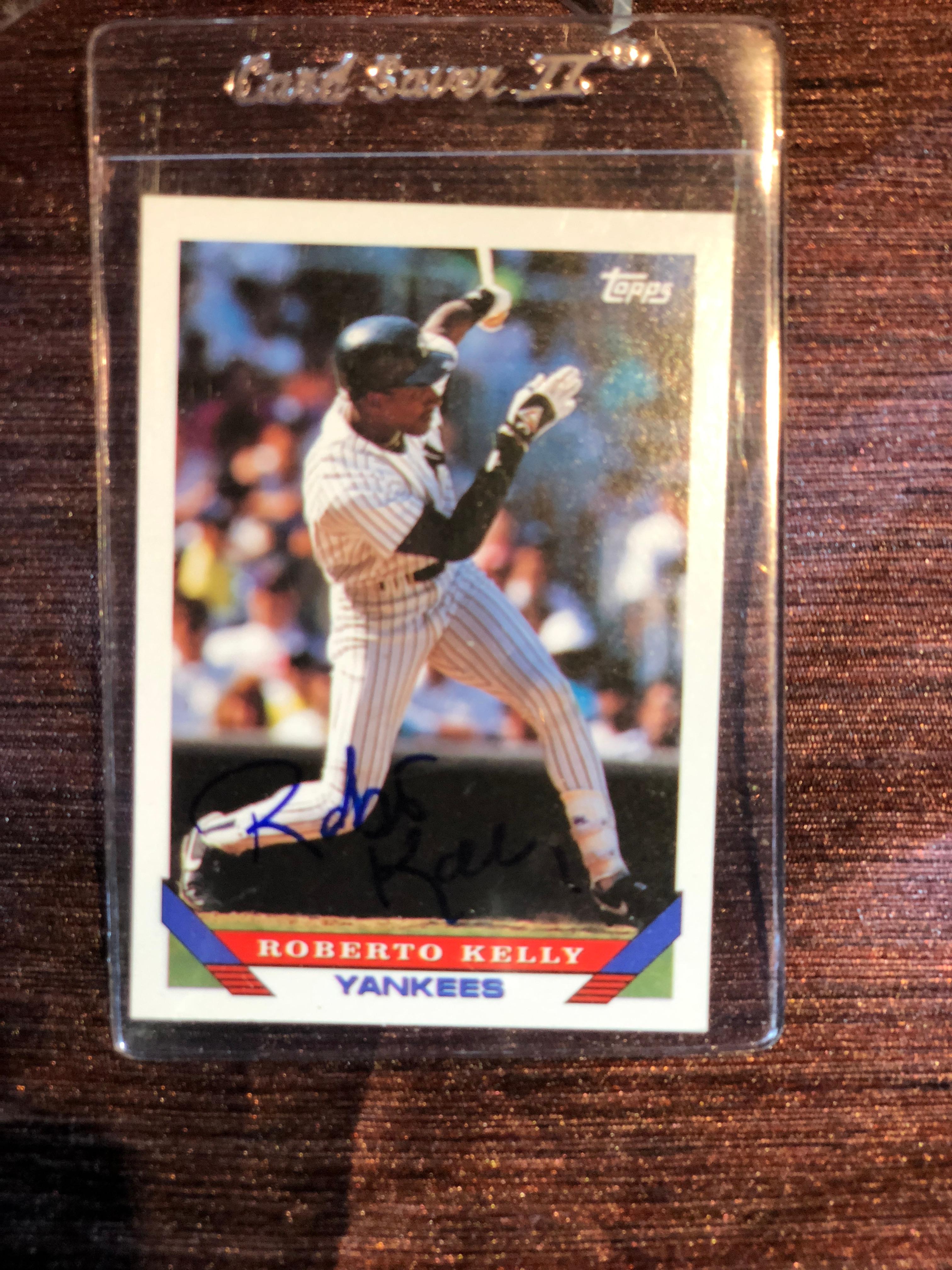 Roberto Kelly Autographed Card