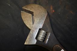 Mac adjustable wrench