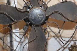 Vintage Small Westinghouse Oscillating Fan