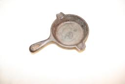 Small Lodge Cast Iron Ash Tray