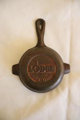 Small Lodge Cast Iron Ash Tray