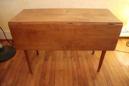 Antique Drop Leaf Table 41 in. x 42 in. x 29 in.
