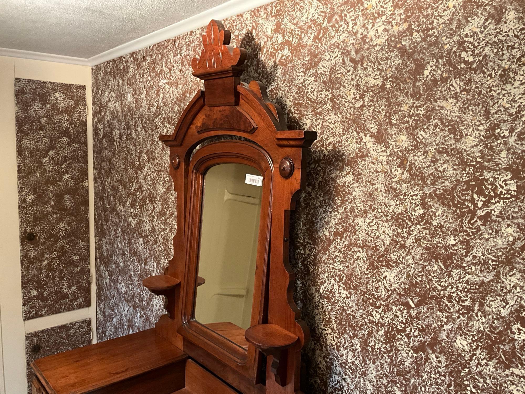 Victorian Walnut 3-Drawer dresser with Mirror & Hanky Drawers