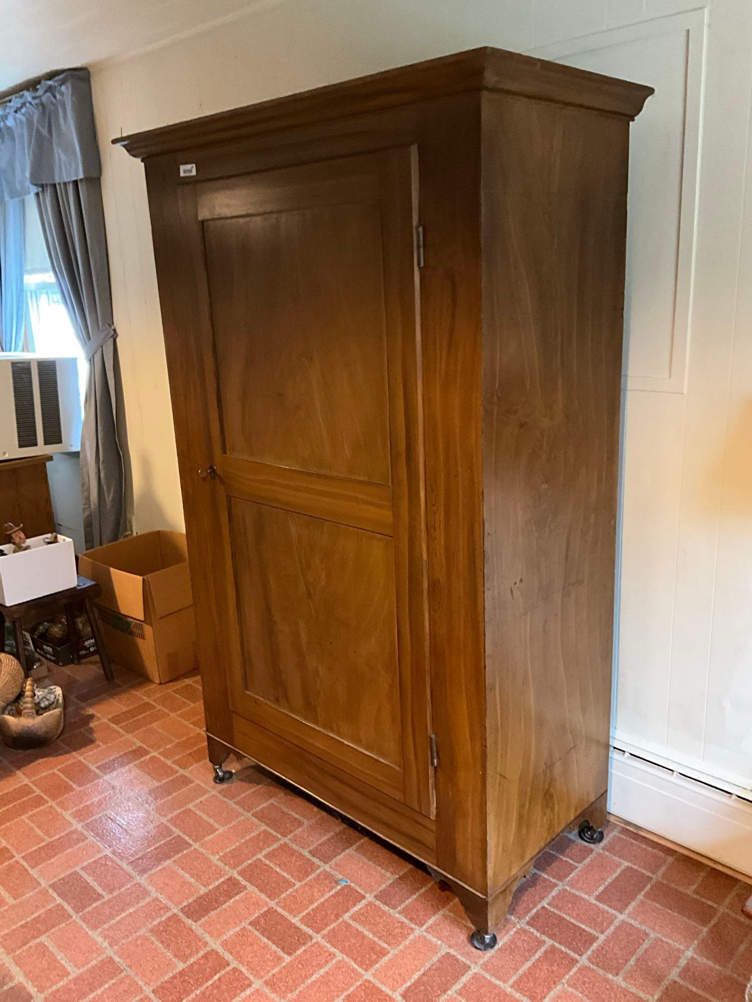 Large Single Door Wardrobe