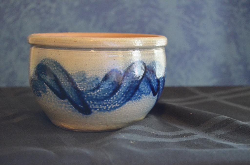 1987 Maple City Pottery 5 in. dia. bowl