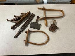 Flat of primitive wood items
