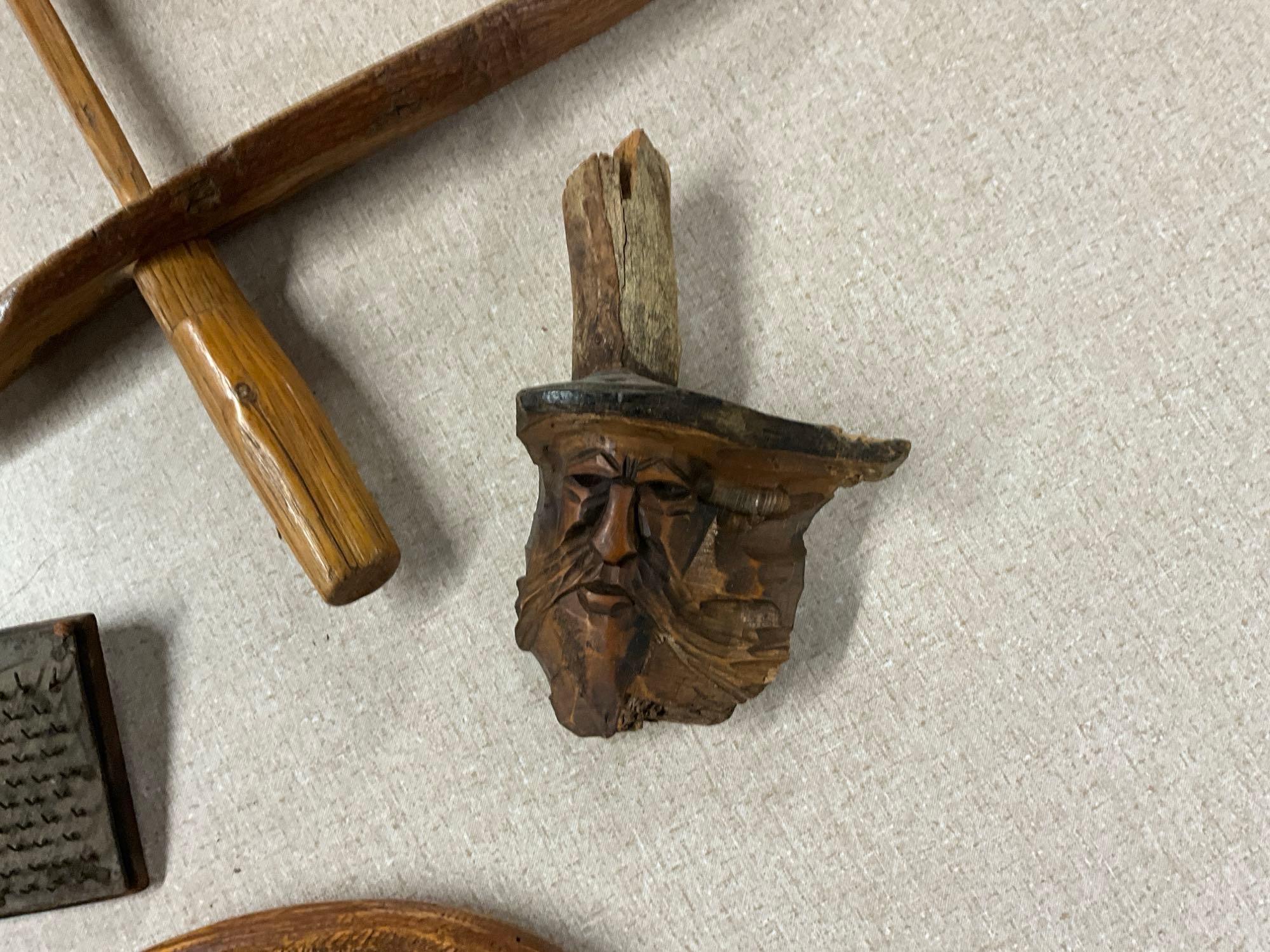 Flat of primitive wood items
