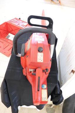 Shindaiwa 488 Professional Gas Powered Chainsaw with case