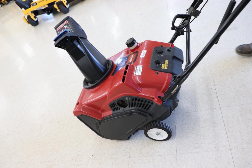 Torro Power Clear 221QR Gas Powered Snow Blower