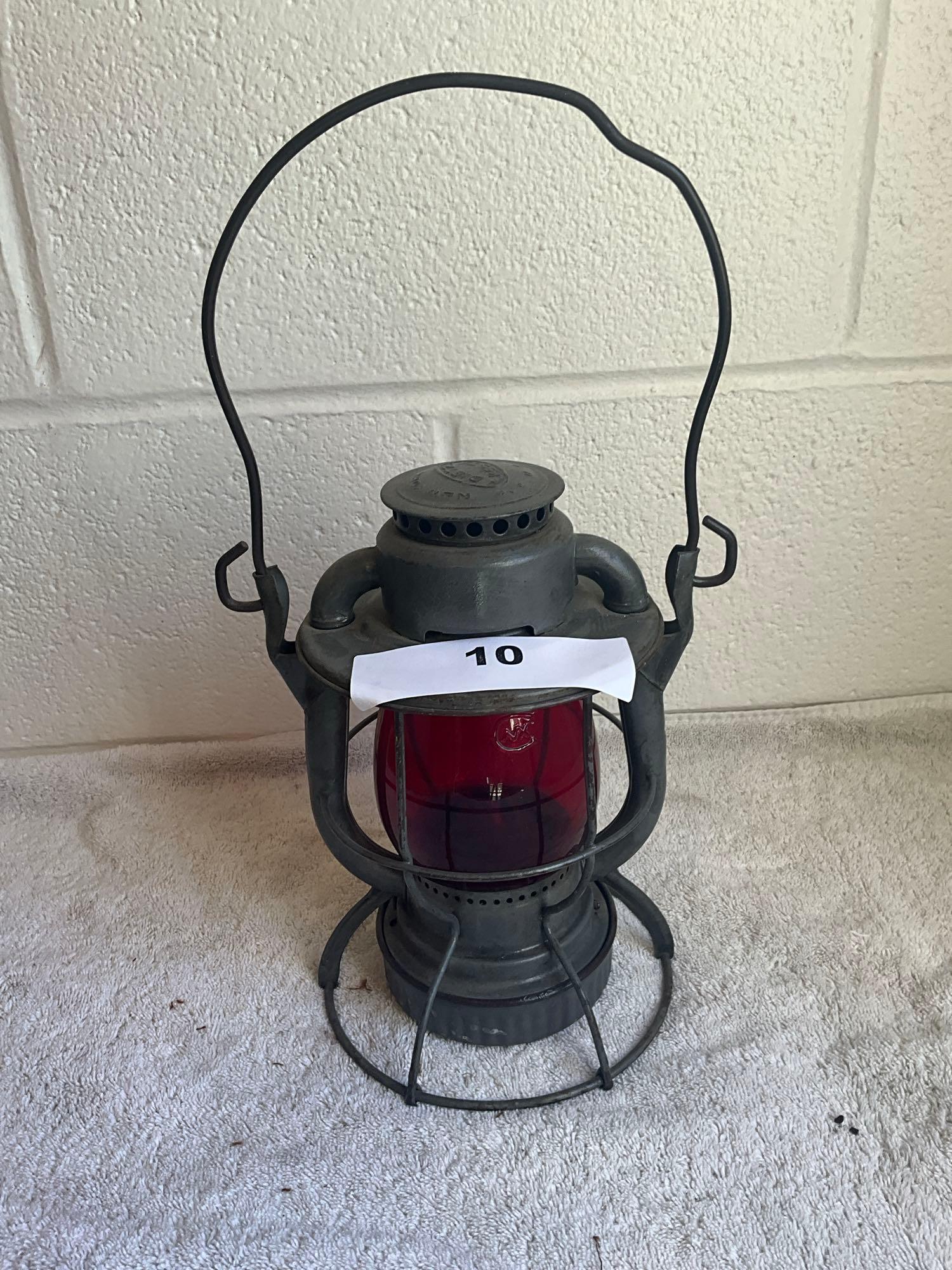 Dietz R.R lantern w/red globe