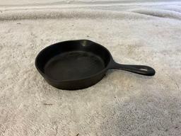 Wagner Sidney O cast iron skillet salesman's sample