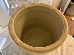 Western Stoneware 6 gal. crock