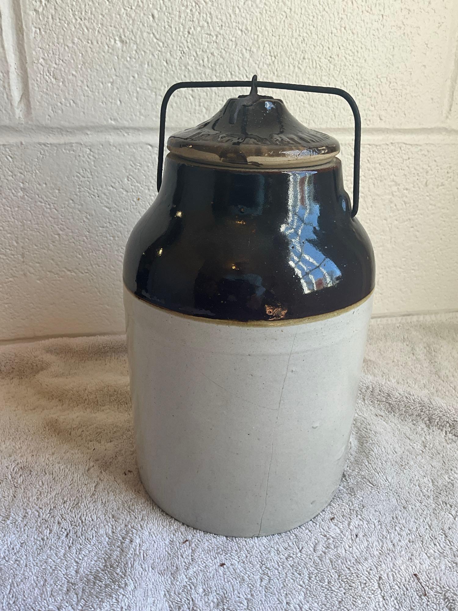 unmarked 1 gal. crock jug w/bailed lid