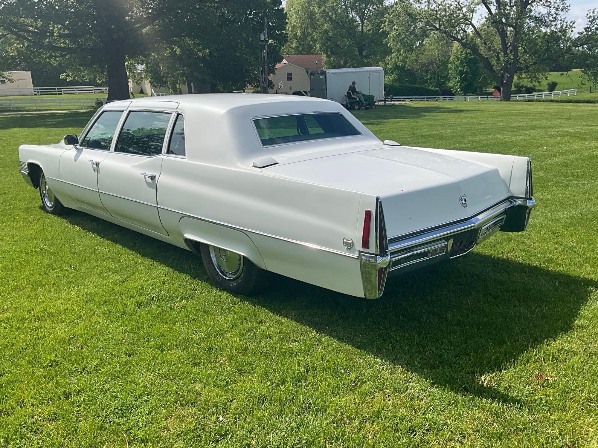 1970 Cadillac Fleetwood limousine, 473 V8, full power, jump seat, 43,835 actual miles