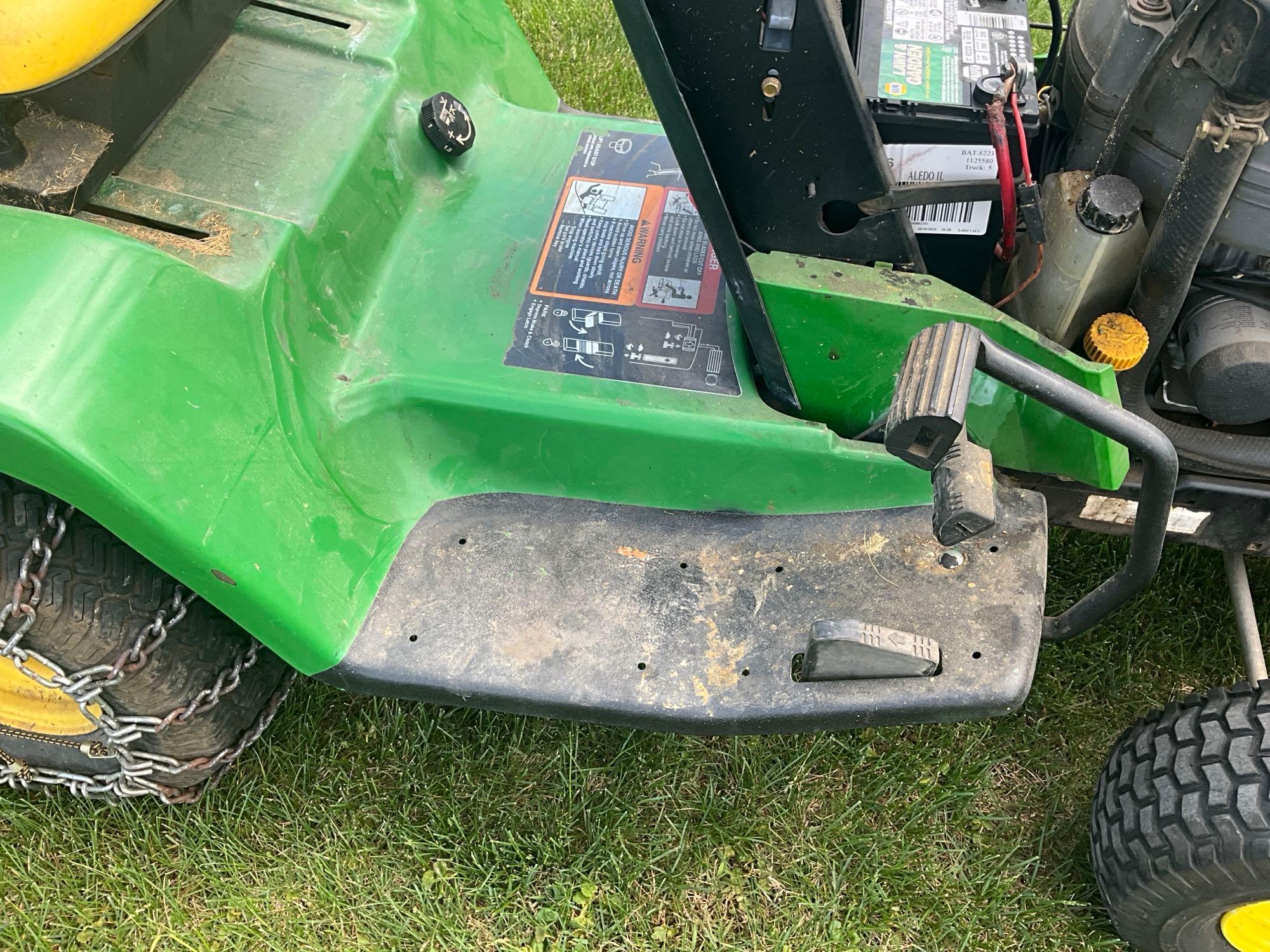 John Deere LX 188 lawn mower