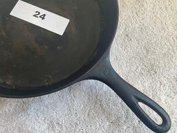 Griswold #8 cast iron skillet